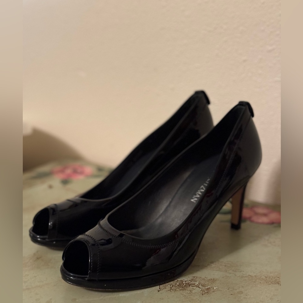 Stuart Weitzman Black Patent Leather Pumps